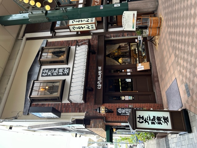   神戸元町商店街５丁目　老舗の珈琲店も外壁の修繕・塗装や防水工事で強く美しく！