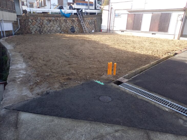   神戸市兵庫区　密集地建物解体工事